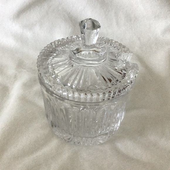 Vintage Clear Heavy Pressed Crystal Jelly/Jam/Condiment Jar with Ribbed Lid - Picture 6 of 7